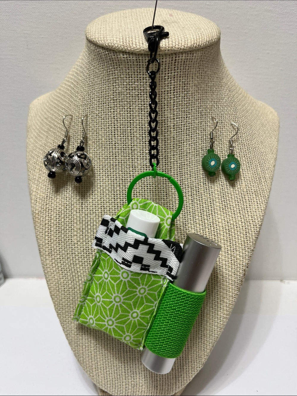 Gift Set Green Double Lip Balm Lipstick Holder Keychain 2 pr Earrings